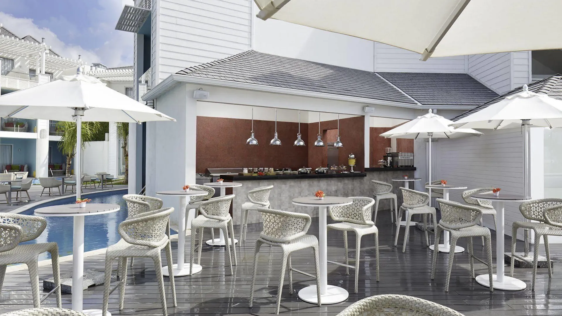 Seashore Bay Beach Resort ネグリル